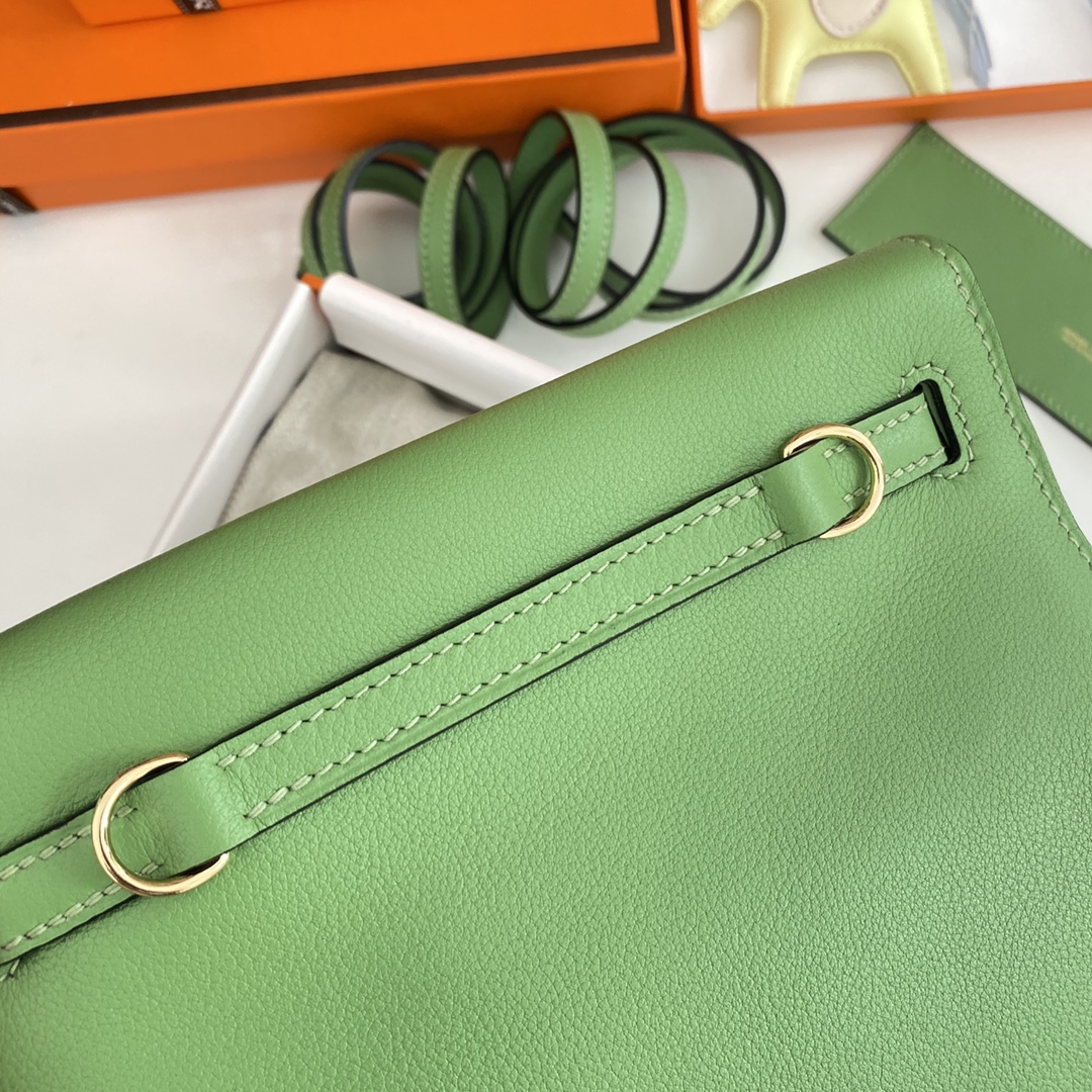 Hermes Kelly Danse Evercolor Bag In Green Kiwi Color